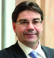 Porträtfoto von Oberbürgermeister Thomas Hirsch